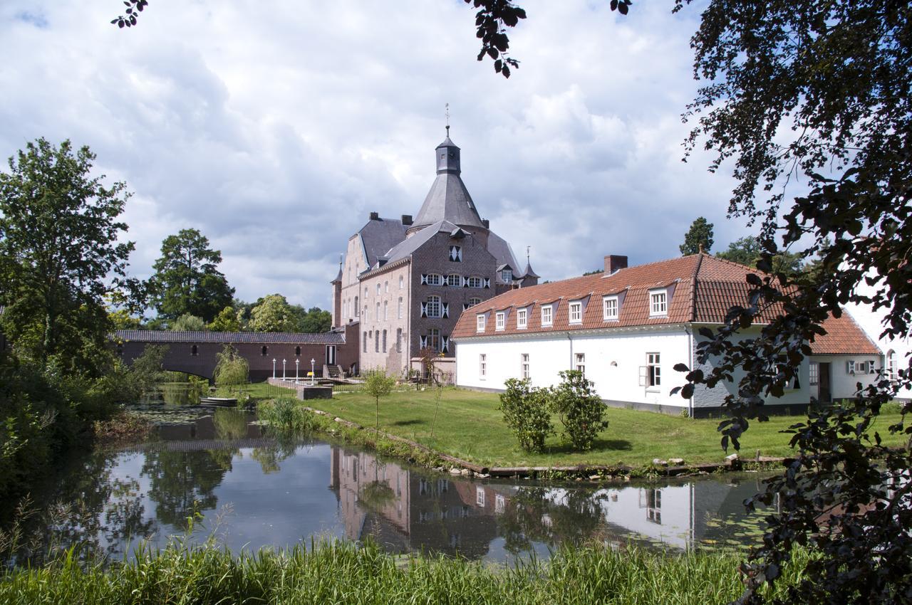 Haelen Kasteel Aldenghoor B&B 외부 사진